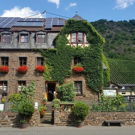 Weingut -1869- Brunnenhof Appartement Hatzenport Buitenkant foto