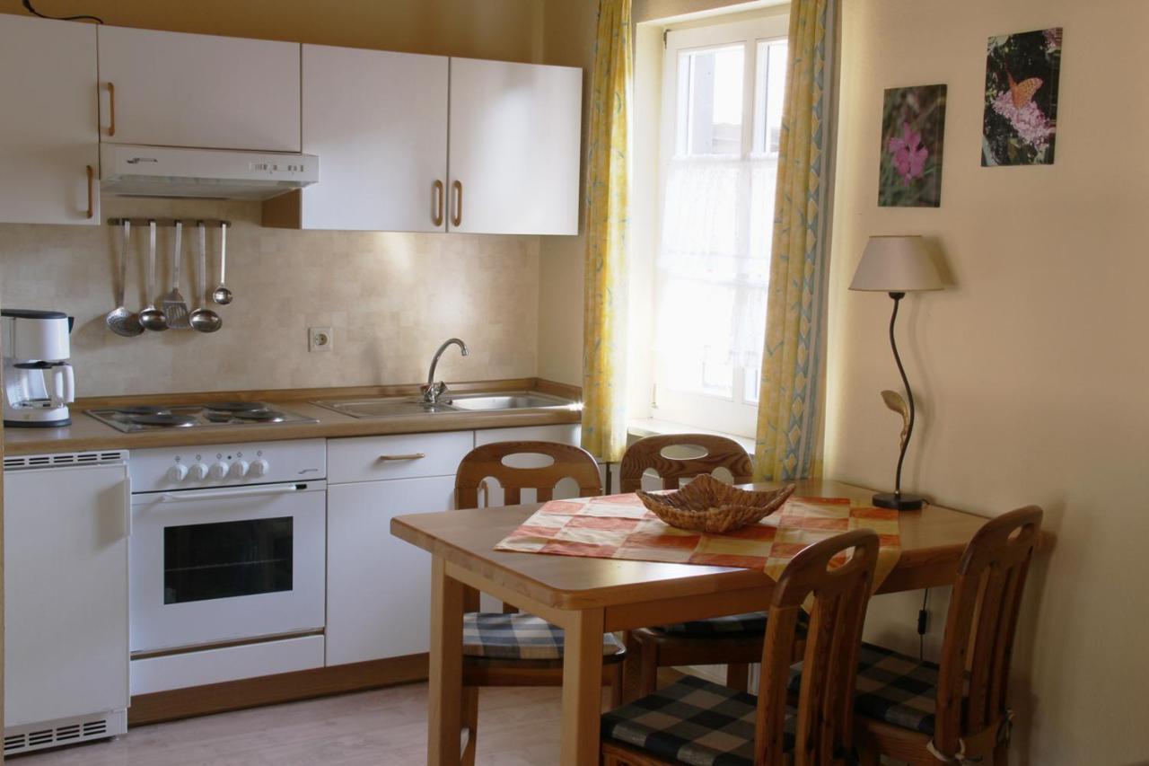Weingut -1869- Brunnenhof Appartement Hatzenport Buitenkant foto